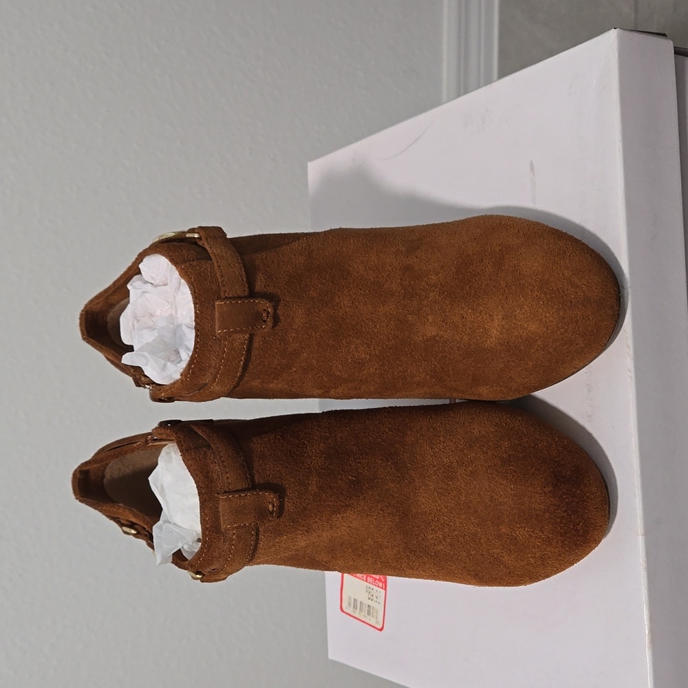 Coach boots